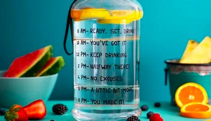 政府工作报告明确支持推广春秋假！多地中小学生将在4月1日首批“喜提”春假，成都出发飞丽江、三亚机票量已激增5倍