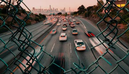 如意体育app-广州男篮分享球队踩场训练片段，郭艾伦入镜